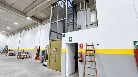 Foto 4 von Fabrikhallen zur Miete in Port, Badalona