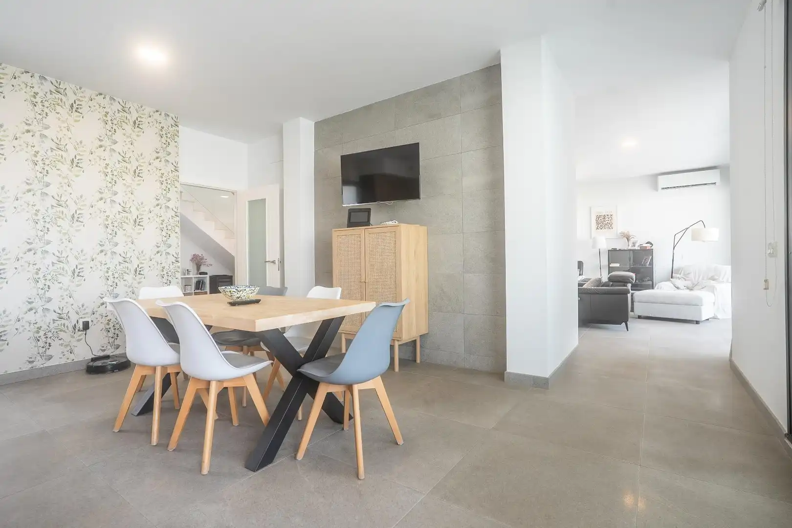 Comedor de Casa o chalet en venta en Almería con Aire acondicionado, Jardín privado y Terraza