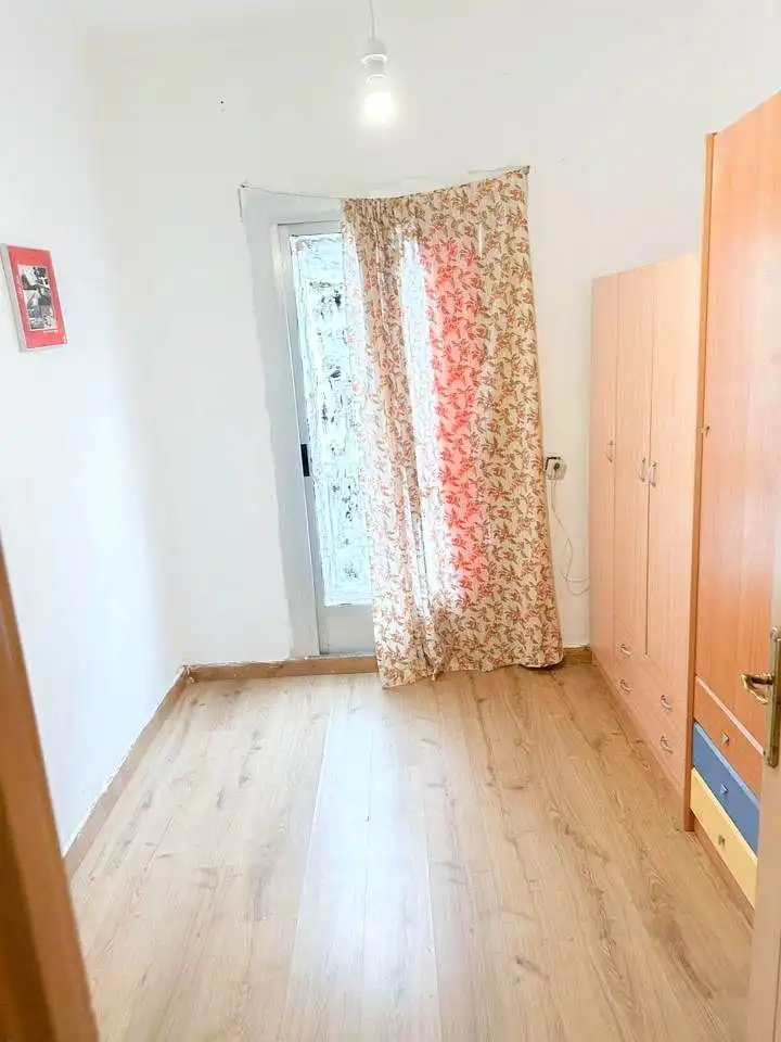 Bedroom of Apartments for sale in  Logroño