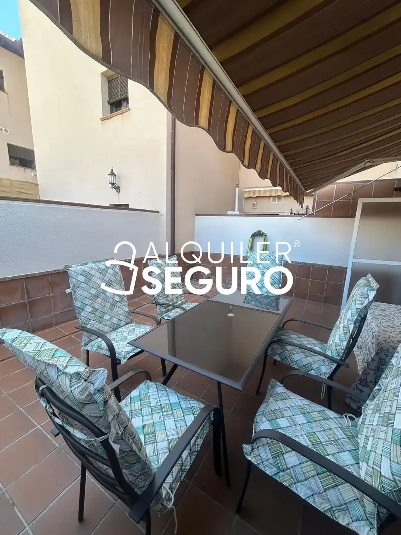 Terrasse von Wohnung zur Miete in La Zubia mit Klimaanlage, Heizung und Terrasse