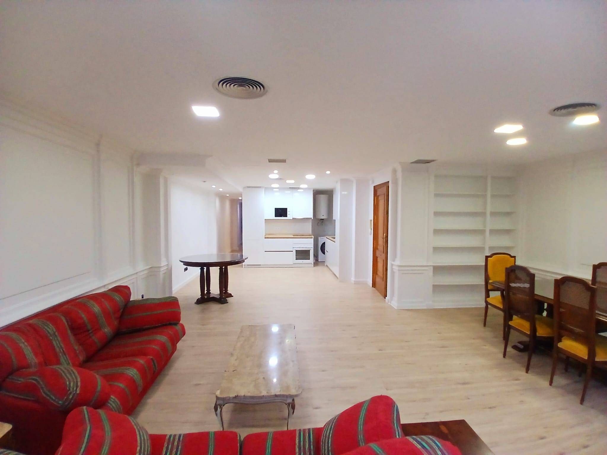 Flat to rent in Cartagena  with Air Conditioner