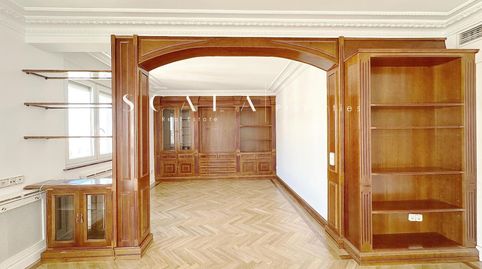 Photo 5 of Attic for rent in Reyes Magos, Niño Jesús, Madrid Capital