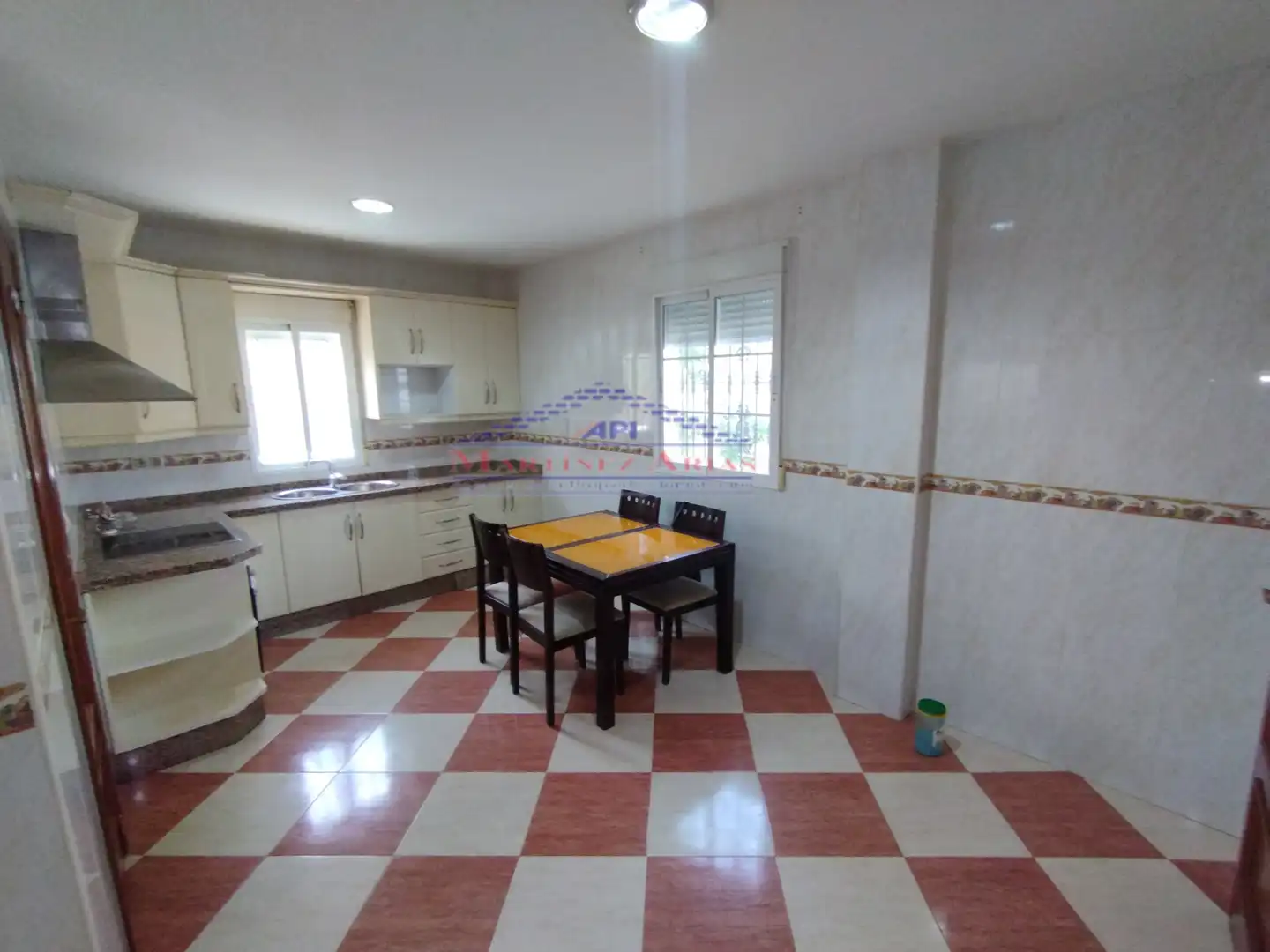 Kitchen of Houses for sale in Fuerte del Rey  with Private garden, Terrace and Balcony