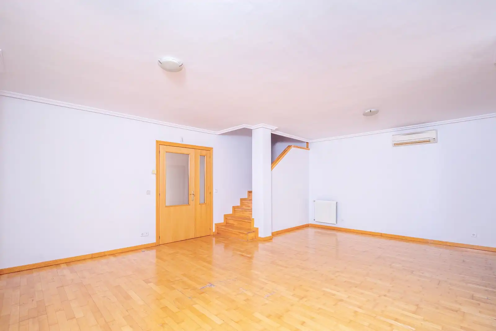 Flat for sale in Aranjuez  with Air Conditioner, Terrace and Storage room