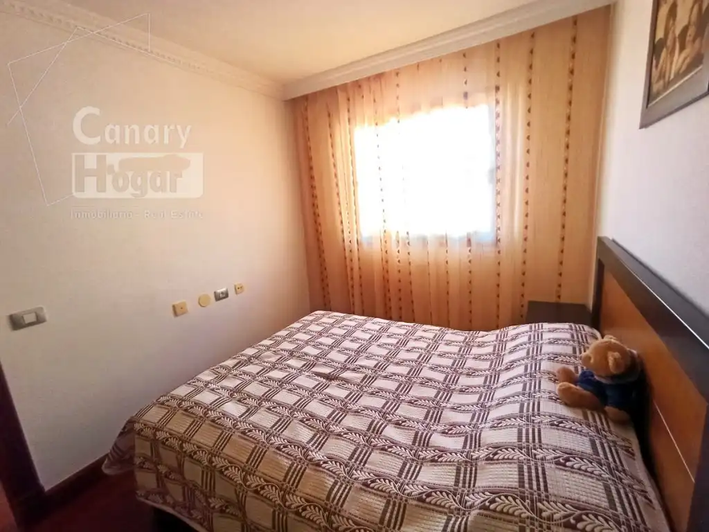 Dormitori de Casa adosada en venda en Adeje amb Aire condicionat, Jardí privat i Terrassa