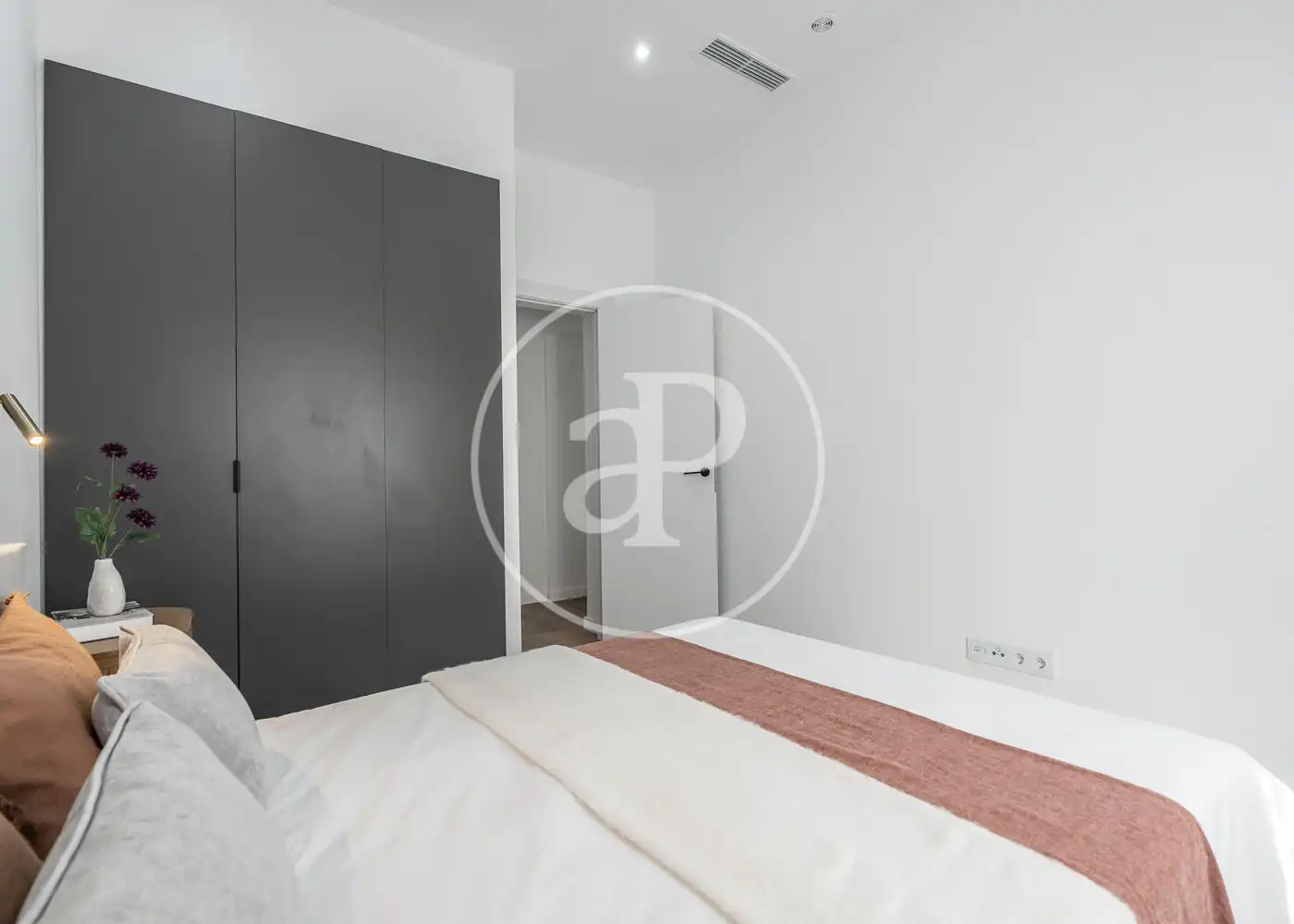 Schlafzimmer von Wohnung zum Verkauf in Madrid mit Klimaanlage, Heizung und Abstellraum
