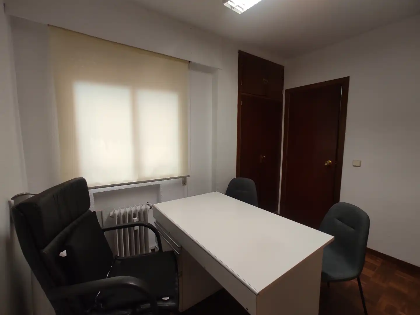 Büro zur Miete in Alcalá de Henares mit Klimaanlage, Heizung und Internet