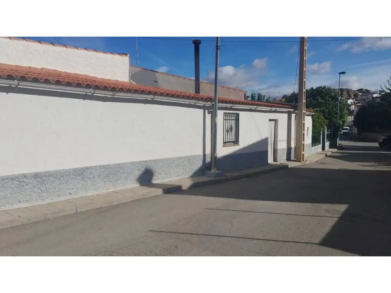 Vista exterior de Casa o xalet en venda en Benalúa amb Jardí privat
