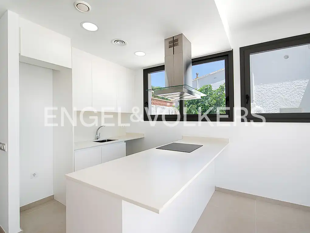 Casa pareada con terraza en venta en Carrer Requesens, imagen 13