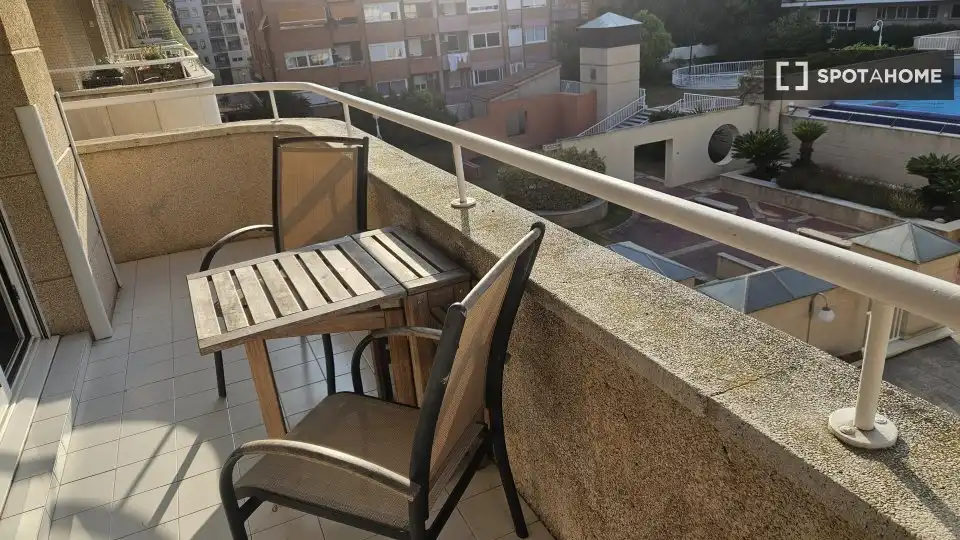 Terrassa de Pis per a compartir en Sant Cugat del Vallès amb Aire condicionat, Terrassa i Moblat