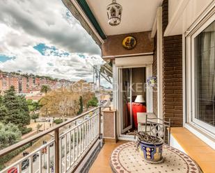 Exterior view of Apartment for sale in L'Hospitalet de Llobregat  with Balcony