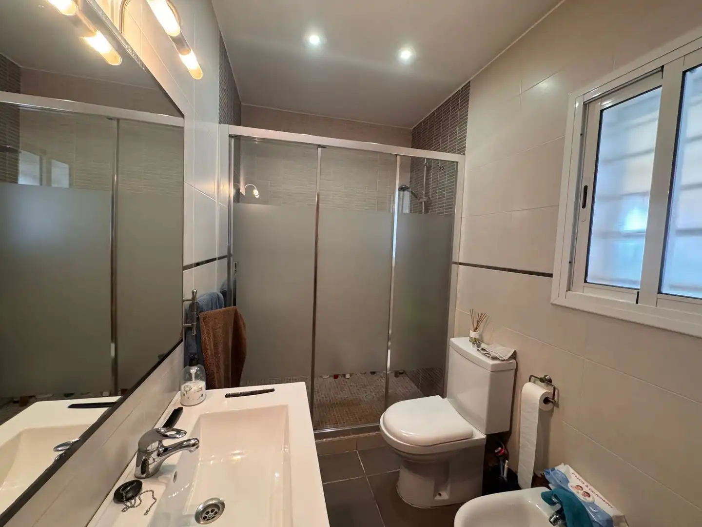 Bany de Casa o xalet en venda en La Bisbal del Penedès amb Jardí privat, Traster i Piscina