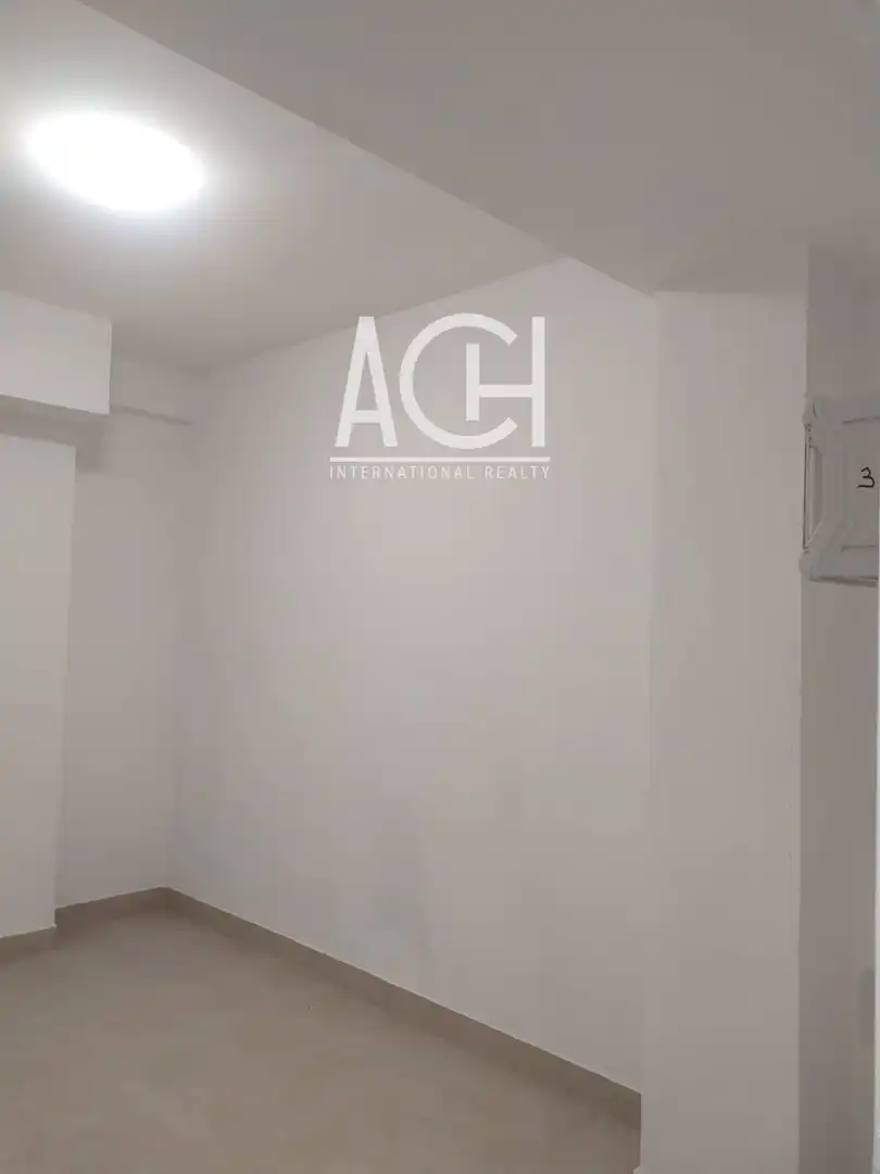 Storage room for rent in Usategui