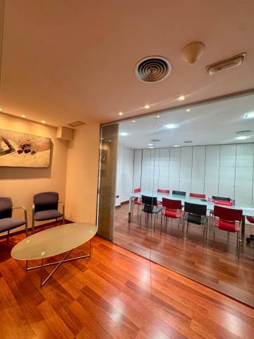 Oficina en Alquiler en Benalúa