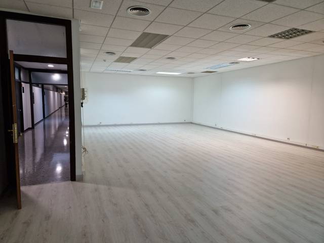 Oficina en Alquiler en Avinguda de Sant Julià, 1 en Zona Industrial