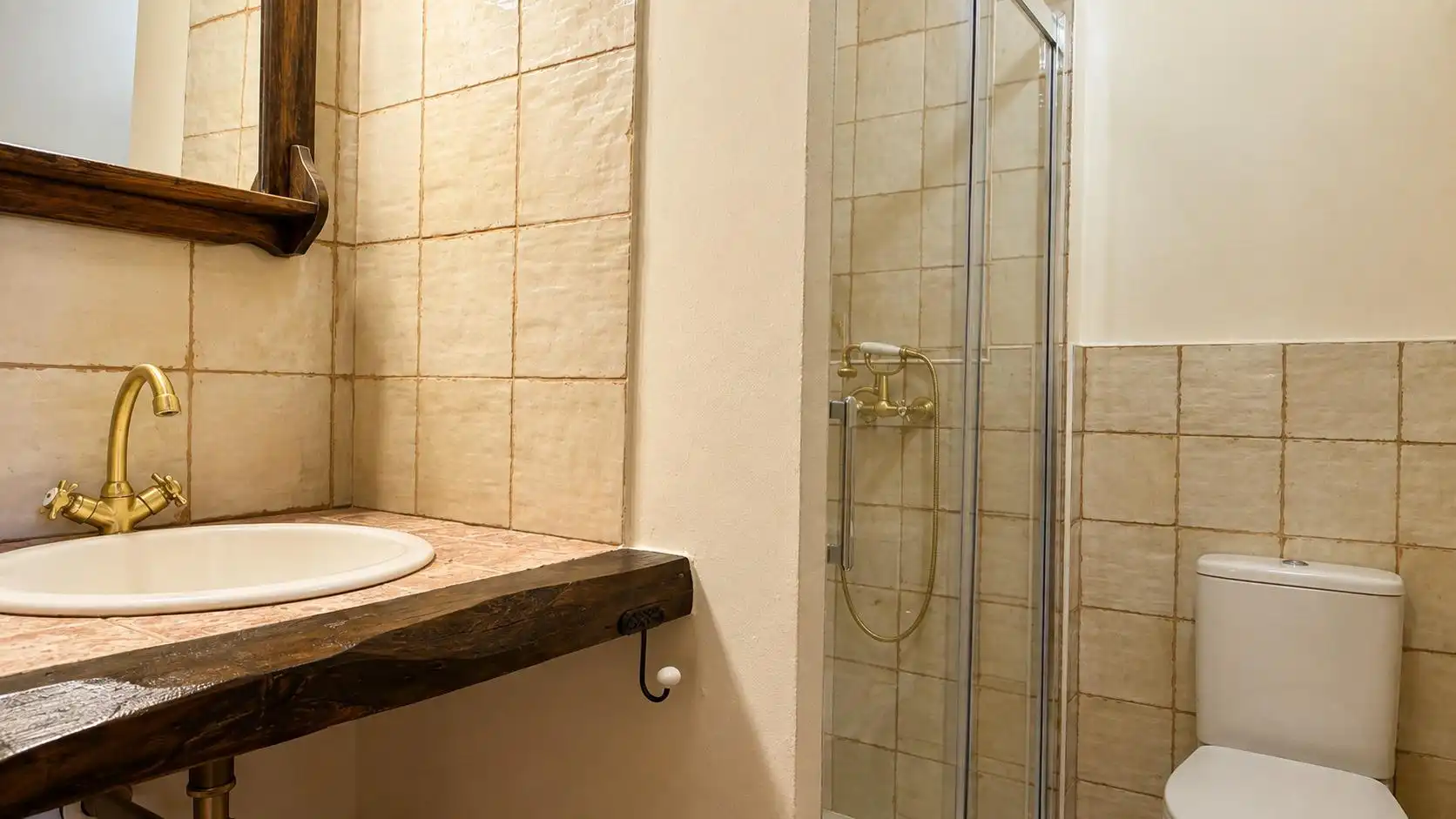 Baño de Casa o chalet en venta en Comillas (Cantabria) con Calefacción, Jardín privado y Terraza