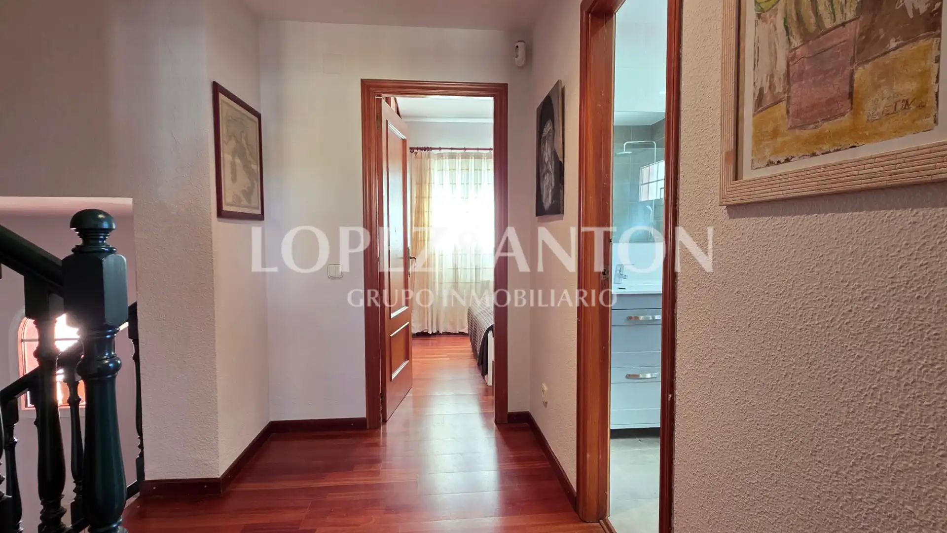 Casa o chalet en venta en L'Eliana con Calefacción, Jardín privado y Parquet