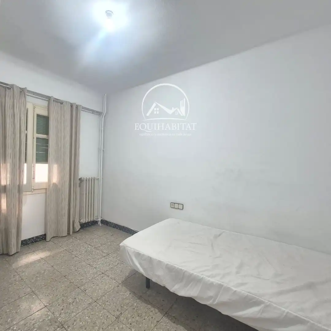 Habitación de Piso de alquiler en Lleida con Aire acondicionado y Terraza