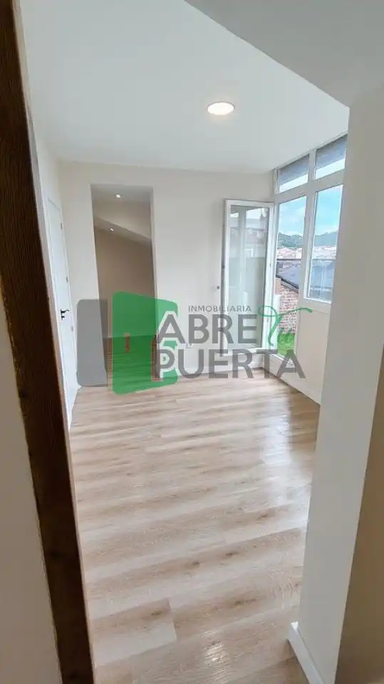 Flat for rent in Ourense Capital   with Heating, Parquet flooring and Terrace