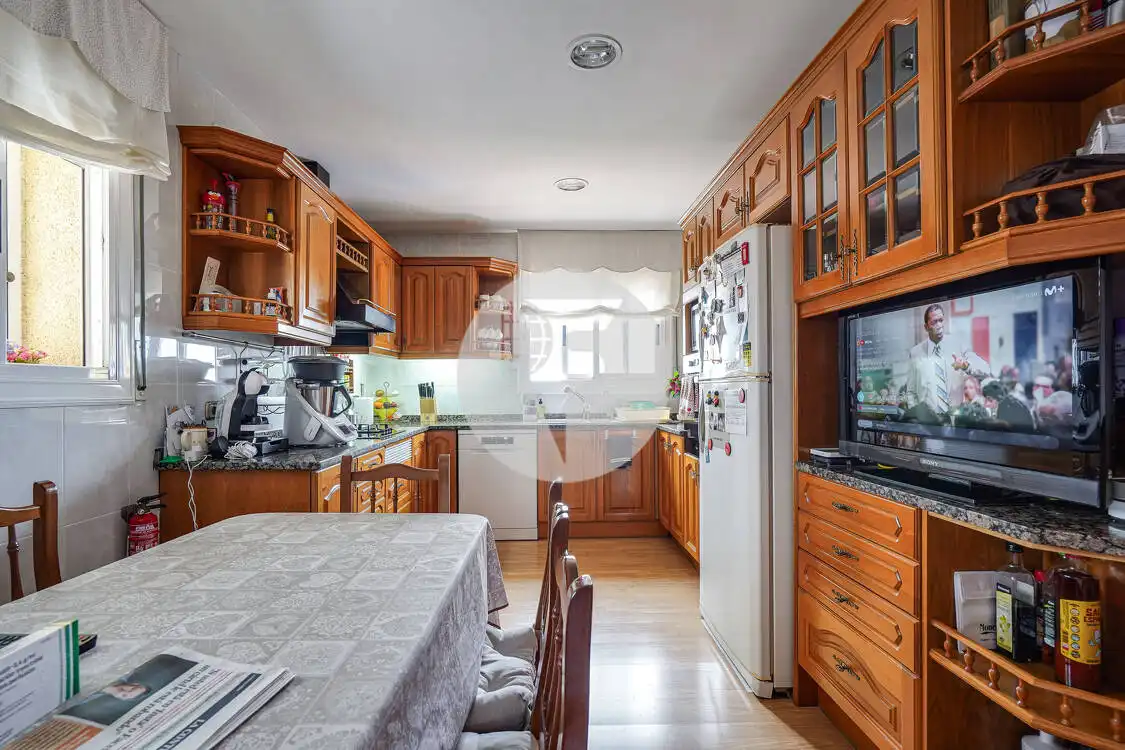 Cocina de Casa o chalet en venta en Viladecans con Aire acondicionado, Calefacción y Terraza