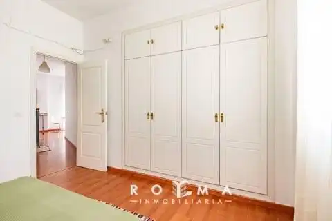 Habitación de Piso en venta en Espartinas con Aire acondicionado y Amueblado