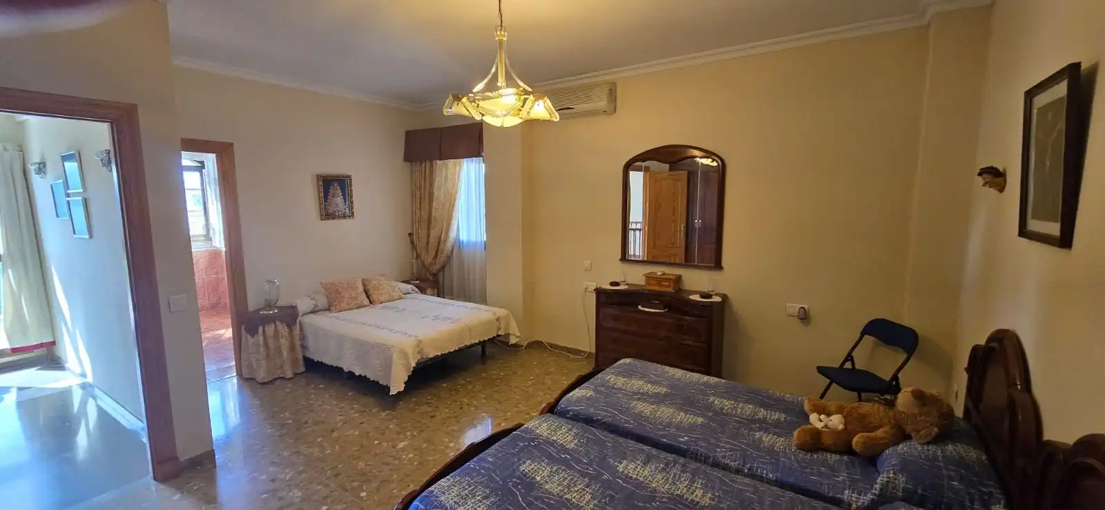 Dormitori de Casa o xalet en venda en El Puerto de Santa María amb Aire condicionat, Jardí privat i Terrassa
