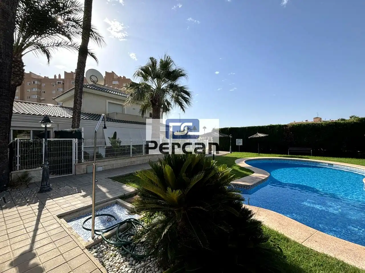 Terraza de Casa o chalet en venta en El Campello con Aire acondicionado, Calefacción y Jardín privado