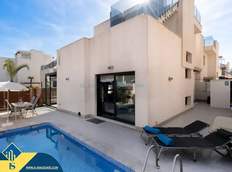 Villa mit Pool zum Verkauf in Nueva Torrevieja - Aguas Nuevas, imagen 11