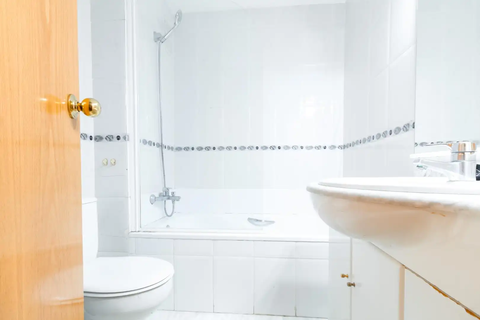 Badezimmer von Wohnung zum Verkauf in Viladecans mit Terrasse und Balkon