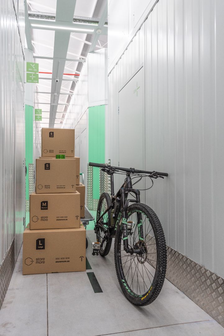 Box room for rent in Parla  with Alarm