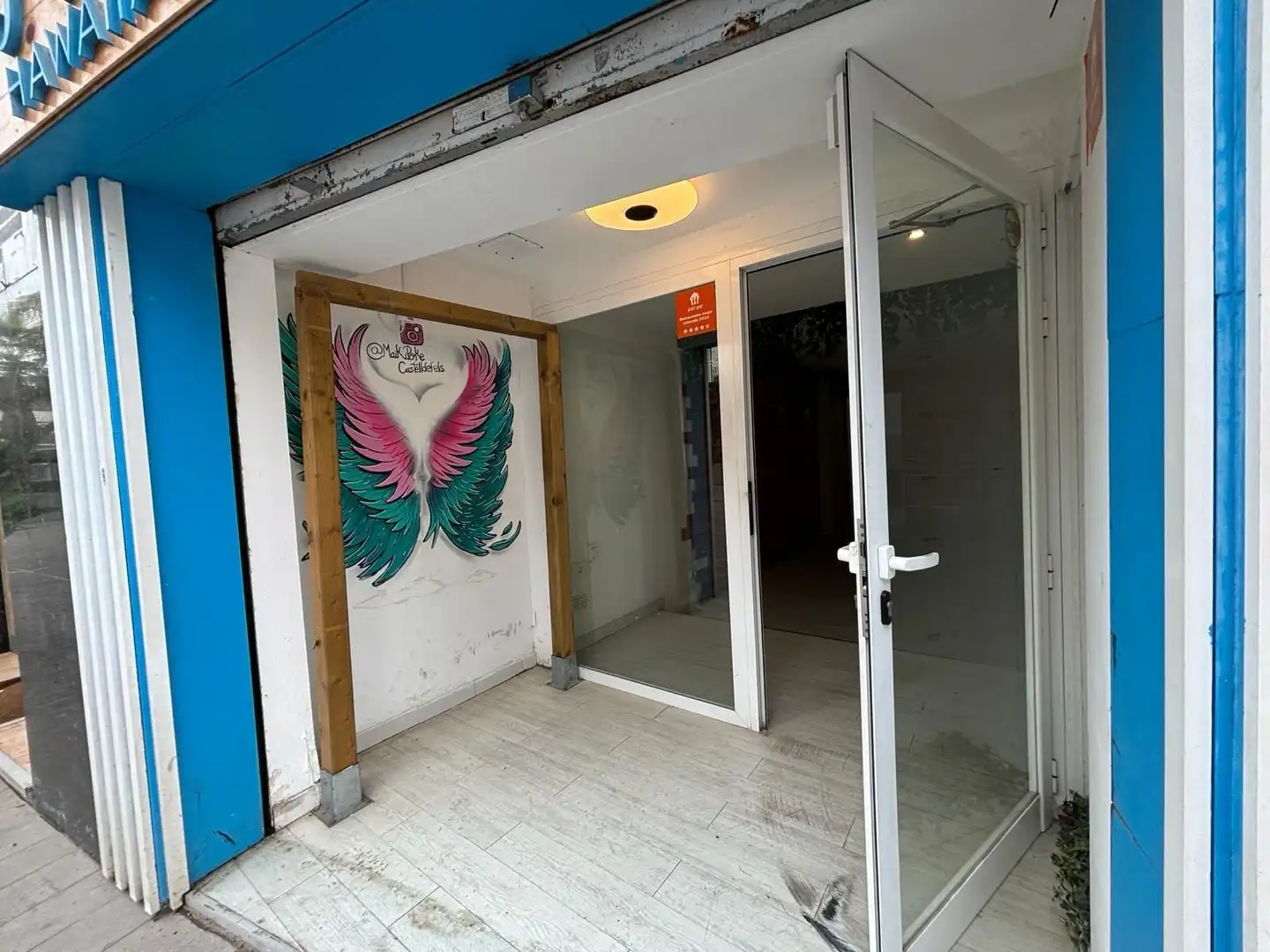 Commercial properties for rent in Avenida banys, dels, Lluminetes