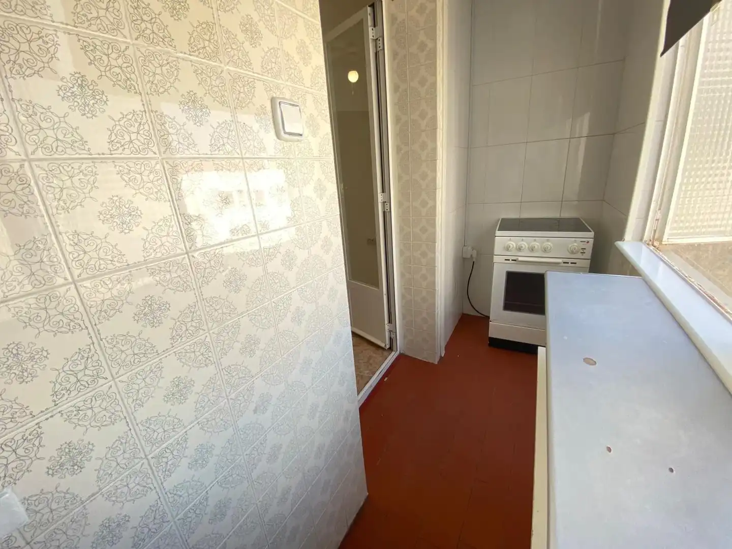 Room in Calle de Pedro Laborde, 10, Portazgo