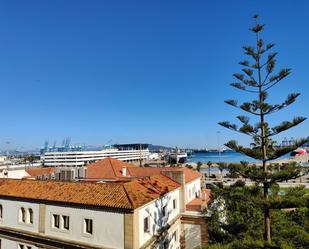 Vista exterior de Pis en venda en Algeciras amb Aire condicionat, Terrassa i Balcó