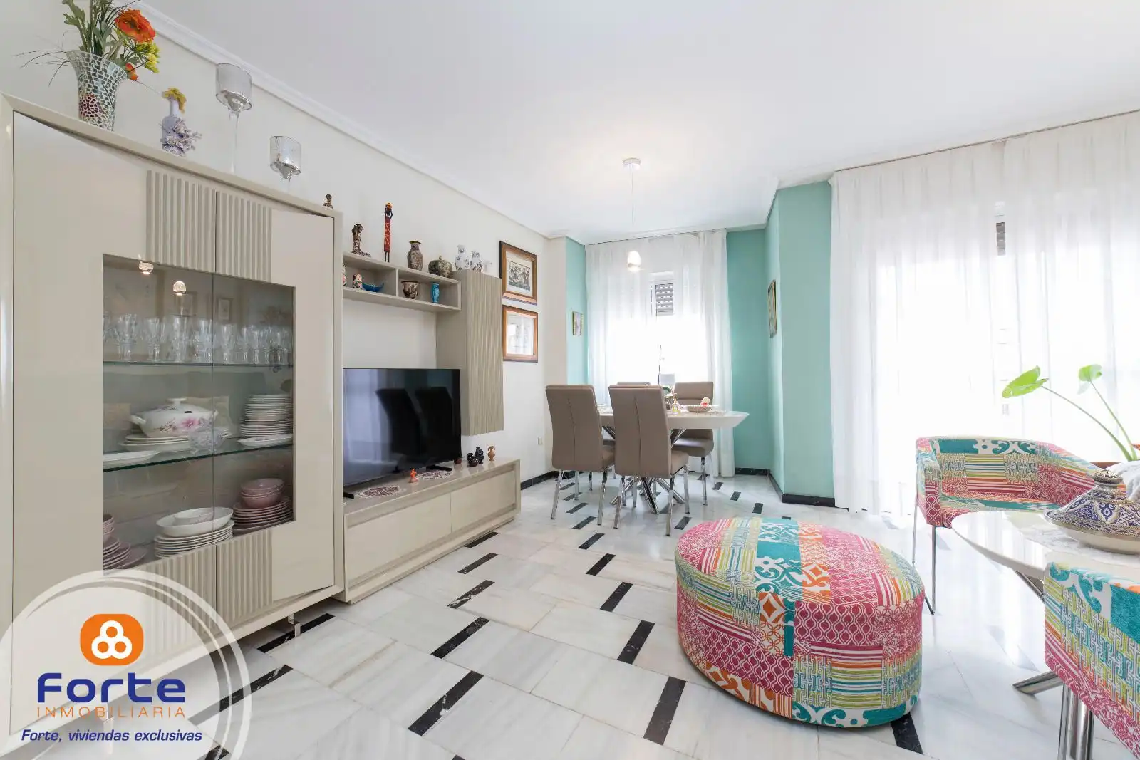 Wohnzimmer von Wohnung zum Verkauf in Córdoba mit Klimaanlage