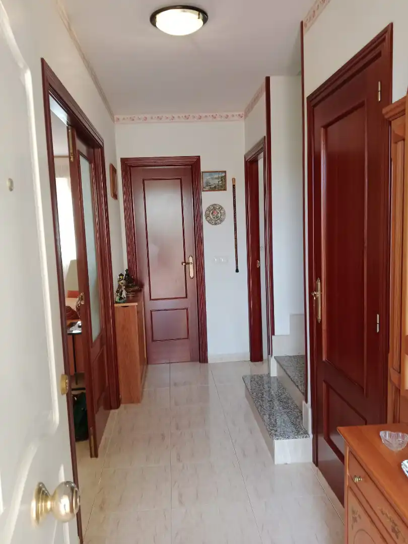 Einfamilien-Reihenhaus zum Verkauf in Venialbo mit Heizung, Privatgarten und Balkon