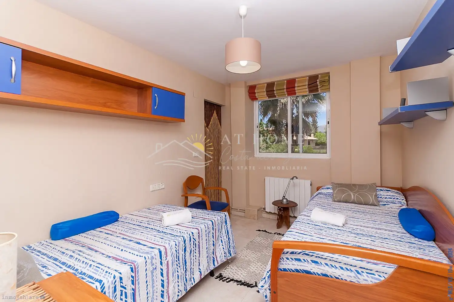 Bedroom of Houses for sale in Granada  with Swimming Pool
