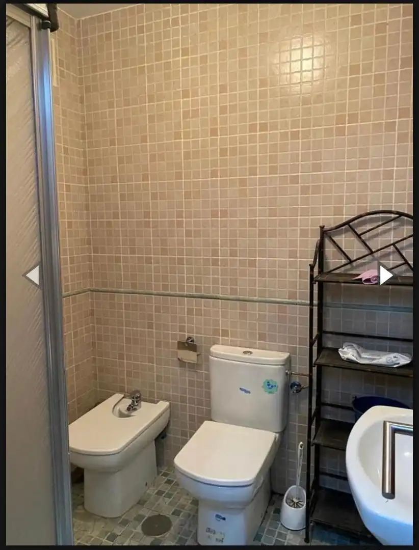 Baño de Piso en venta en Antequera con Aire acondicionado, Amueblado y Balcón