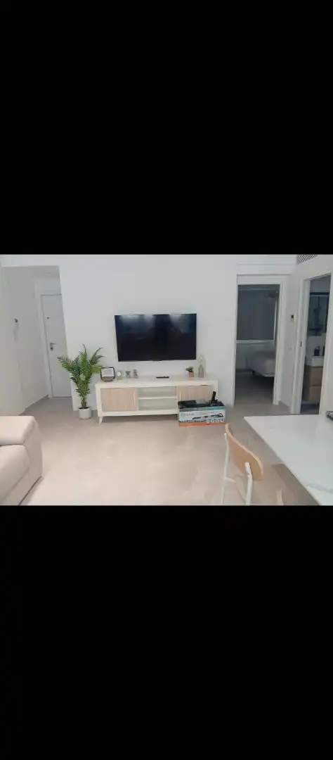 Sala d'estar de Pis de lloguer en Estepona amb Aire condicionat, Calefacció i Moblat
