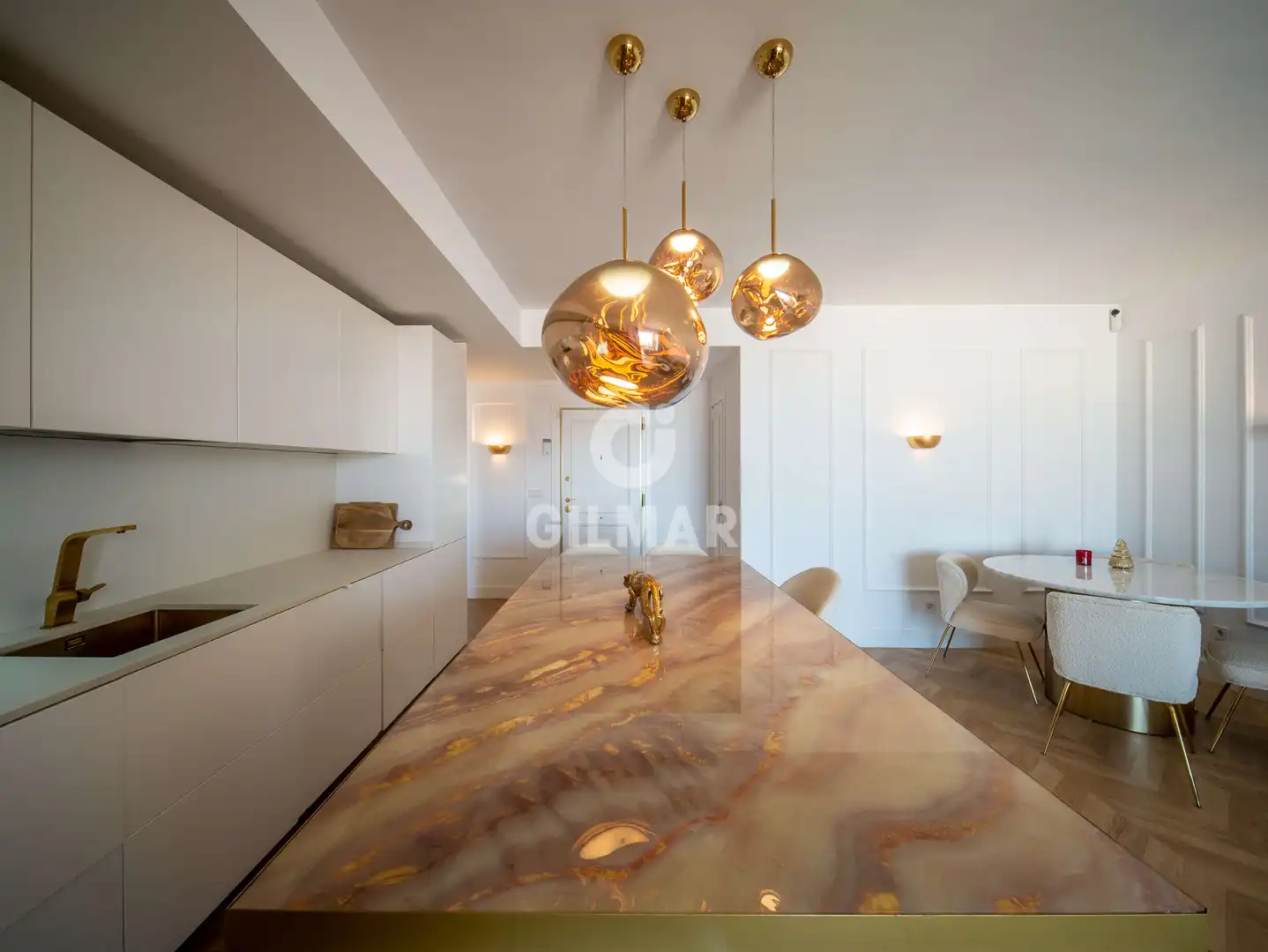 Küche von Dachboden zum Verkauf in Madrid mit Heizung, Abstellraum und Balkon
