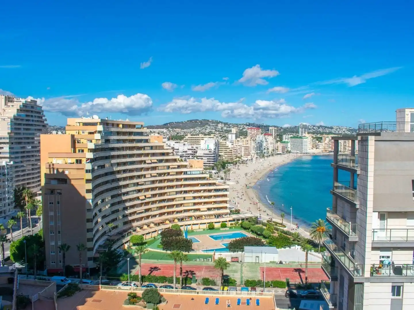 Apartamento con piscina en venta en Marisol Park - Ortembach - Los Almendros