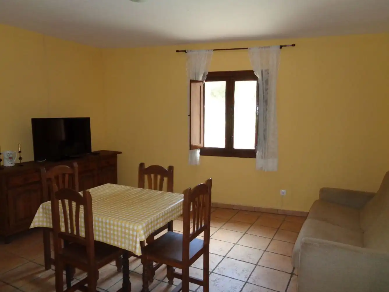 Casa adosada en venta en Calle Retamar, Romangordo