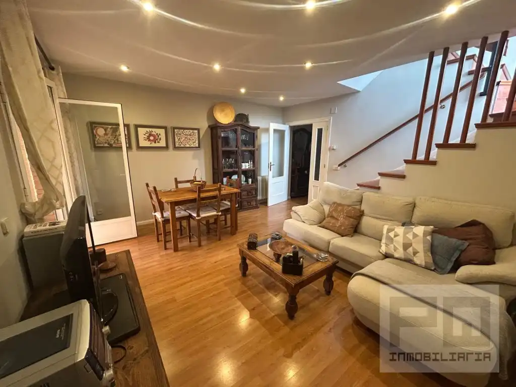 Living room of Houses for rent in Las Navas del Marqués 