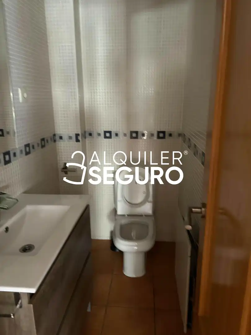 Badezimmer von Wohnung zur Miete in La Cabrera mit Heizung