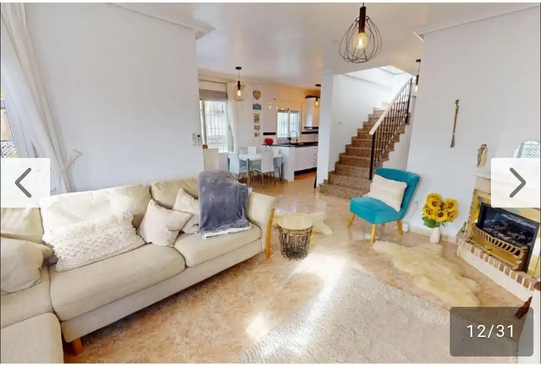 Sala d'estar de Casa o xalet en venda en Murcia amb Aire condicionat, Calefacció i Jardí privat