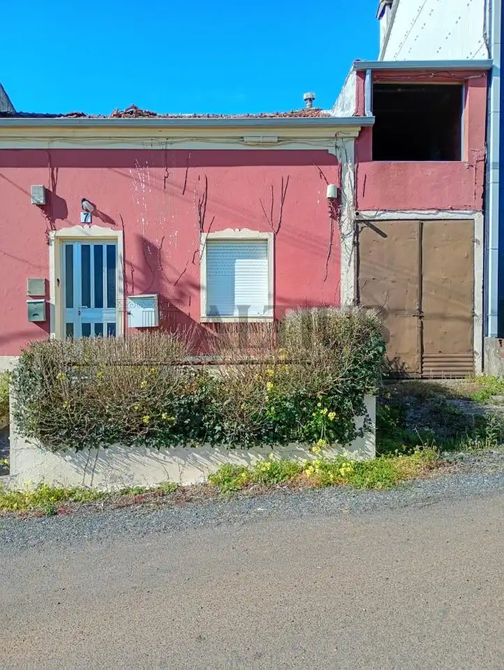 Vista exterior de Finca rústica en venda en Santiago de Compostela  amb Calefacció