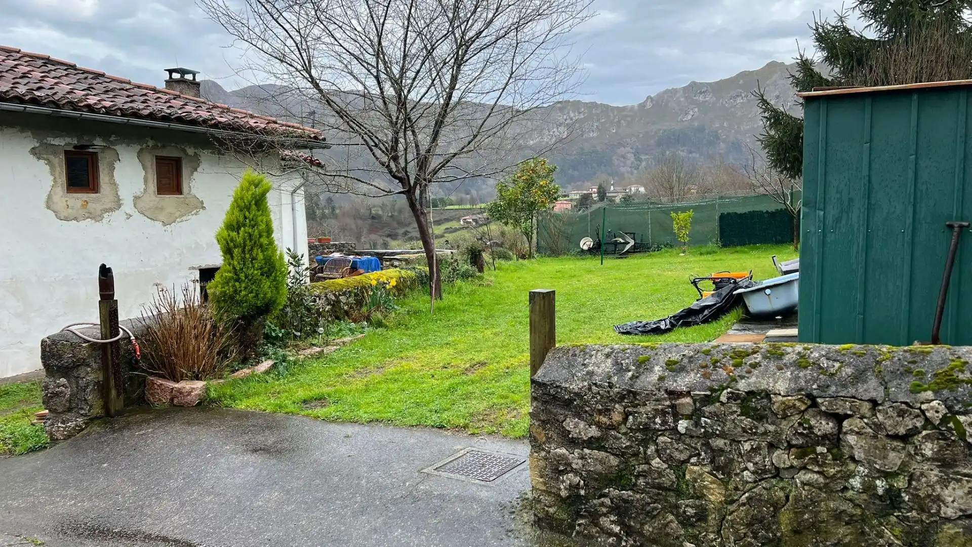 Houses for sale in Cangas de Onís  with Private garden