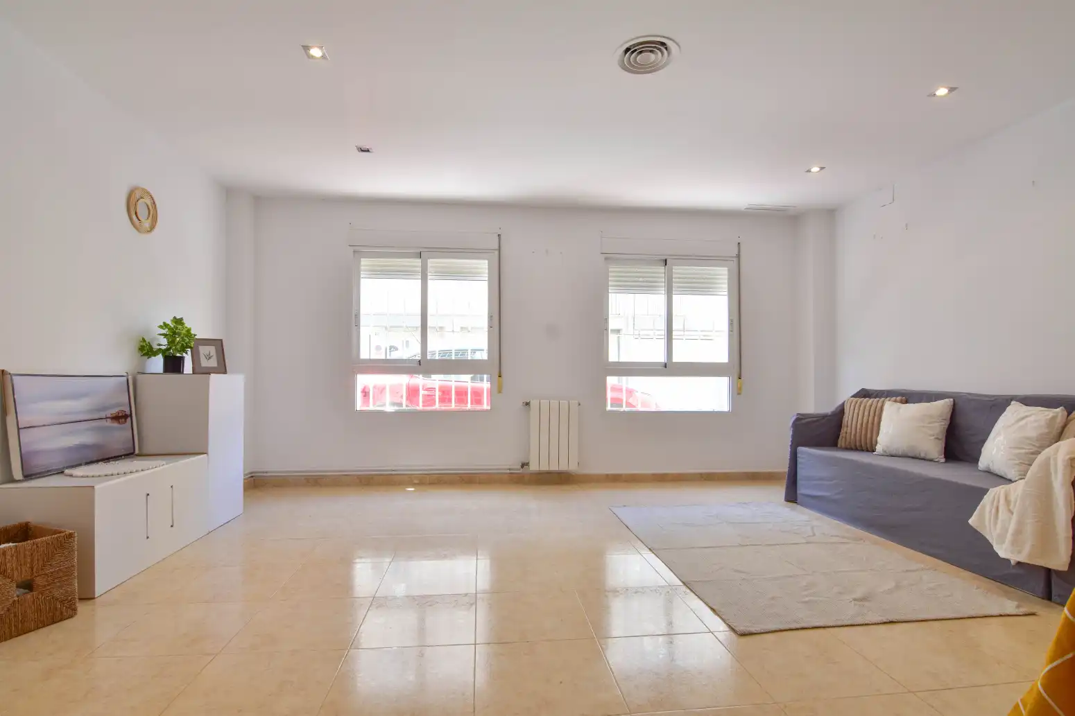 Living room of Detached homes for sale in Emperador  with Heating, Terrace and Balcony