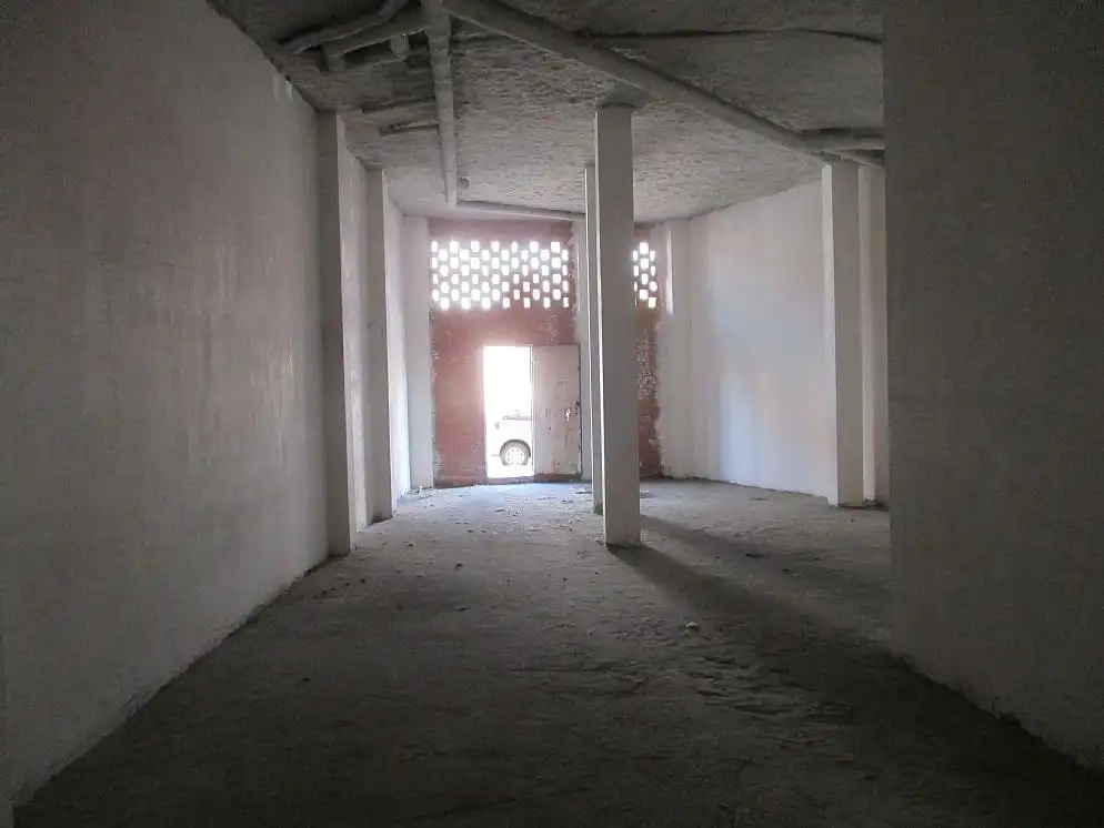 Local comercial en venda a CL RONDA DE PUENTE SECO, imagen 4