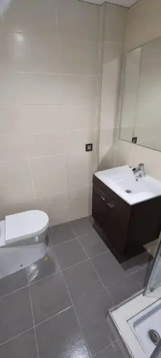Baño de Piso de alquiler en Catarroja con Aire acondicionado, Calefacción y Horno