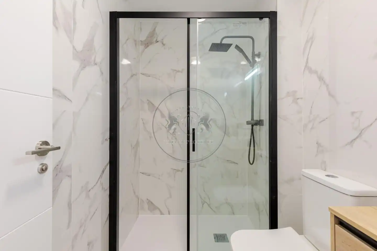 Baño de Piso en venta en Madrid con Aire acondicionado y Alarma